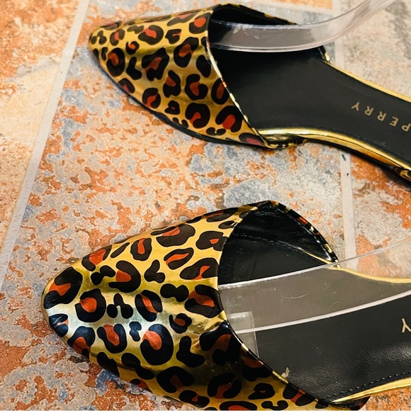 🐆Fabulous Gold Metallic Leopard Katy Perry D’Orsay Style Flats! - Picture 4 of 13